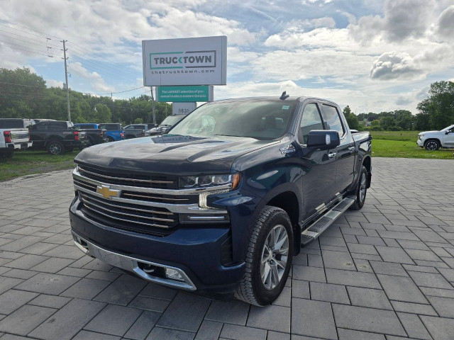 2022 Chevrolet Silverado 1500 LTD in Cars & Trucks in Ottawa