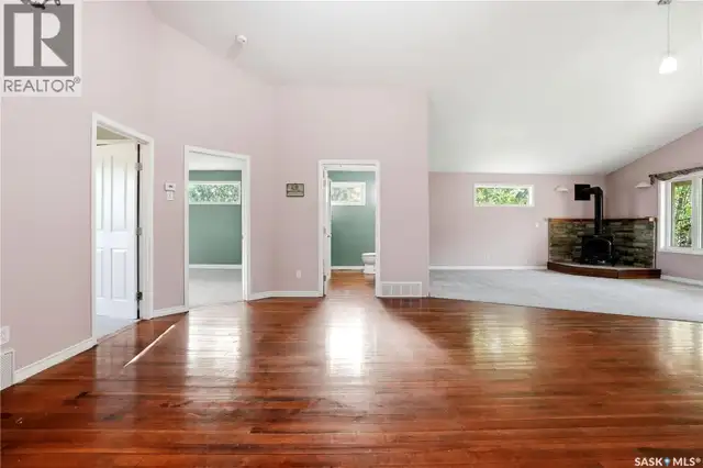 242 Woodlawn AVENUE Katepwa Beach, Saskatchewan in Houses for Sale in Regina - Image 15