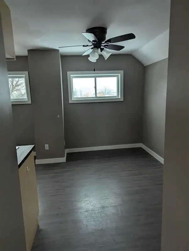 1 Bedroom Upper Unit – $1,199/month + 50% Utilities – Parking In in Long Term Rentals in Sault Ste. Marie - Image 3