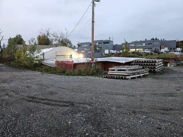 1800ft2 - Industrial commercial 1/4 acre , shop 30 x 60ft in Commercial & Office Space for Rent in Delta/Surrey/Langley - Image 6