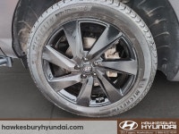 2024 Hyundai Santa Cruz Ultimate in Sage Grey with only 25,633 km. This vehicle offers the perfect b... (image 6)