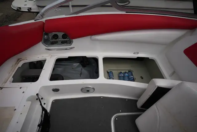 2009 SEA DOO WAKE 230 in Powerboats & Motorboats in Red Deer - Image 16