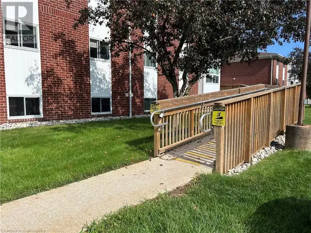 60 DONLY Drive S Unit# 310 Simcoe, Ontario63005671969027124