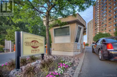 1613 - 55 BAMBURGH CIRCLE Toronto (Steeles), Ontario