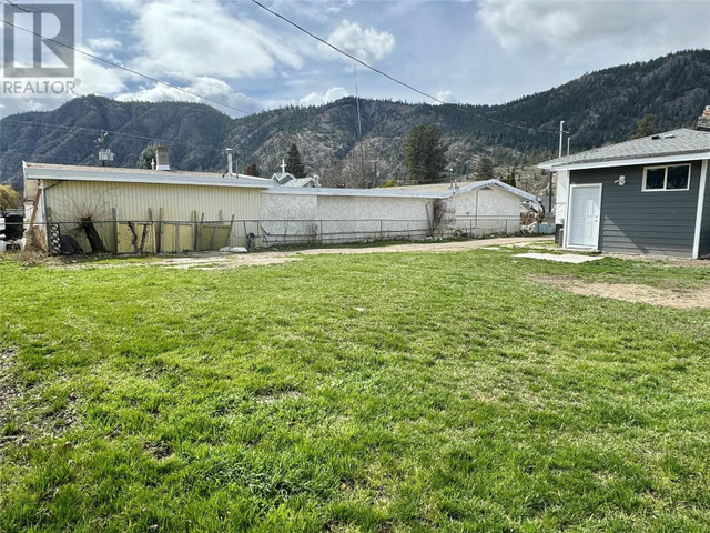 1021 Willow Street Okanagan Falls, British Columbia in Houses for Sale in Penticton - Image 3