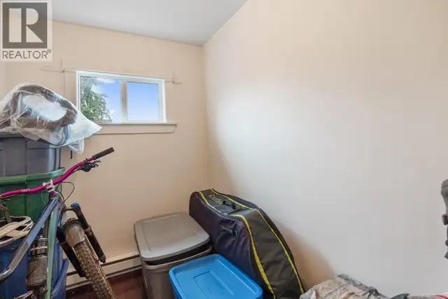 3328 Third St Cumberland, British Columbia in Houses for Sale in Comox / Courtenay / Cumberland - Image 33