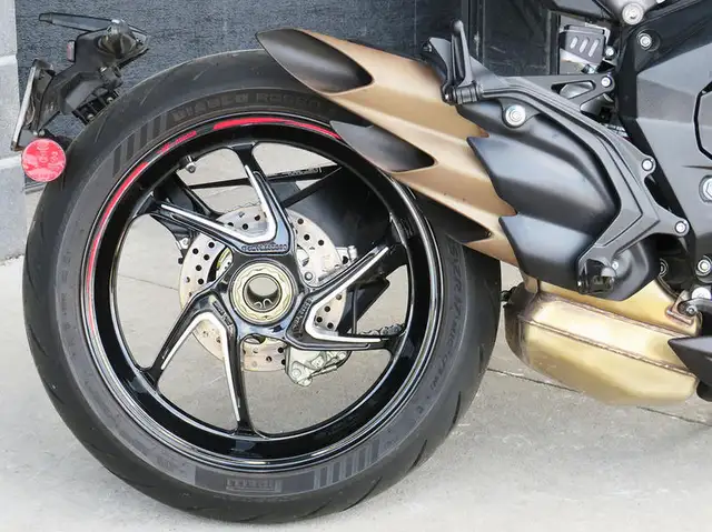 2023 MV Agusta Brutale RR in Sport Bikes in Cambridge - Image 11