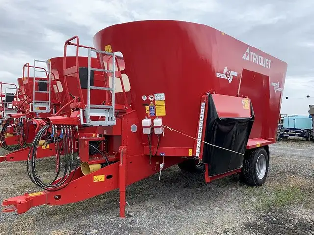 2024 TRIOLIET SOLOMIX 2 2600 ZK TMR FEED MIXER***SPECIAL PRICING in Farming Equipment in Ottawa - Image 2