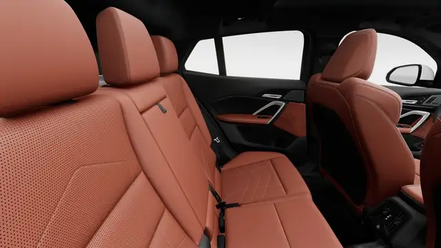 2026 BMW X2 xDrive28i | Premium | Entretien périodique sans in Cars & Trucks in City of Montréal - Image 13