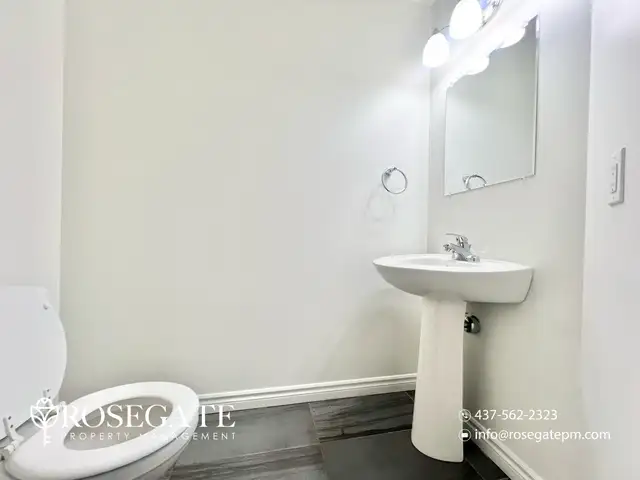 Modern 2-Bedroom Condo-Townhouse with Balcony & Parking – Kitche in Long Term Rentals in Kitchener / Waterloo - Image 12