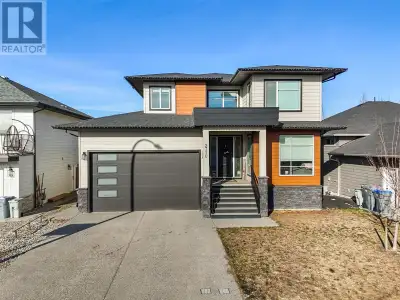 Welcome to 2710 Beachmount Crescent, a spacious 7 bedroom, 4-bathroom home in the sought-after Wests...
