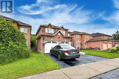 BASEMENT - 11 HOWES STREET Ajax (Central West), Ontario