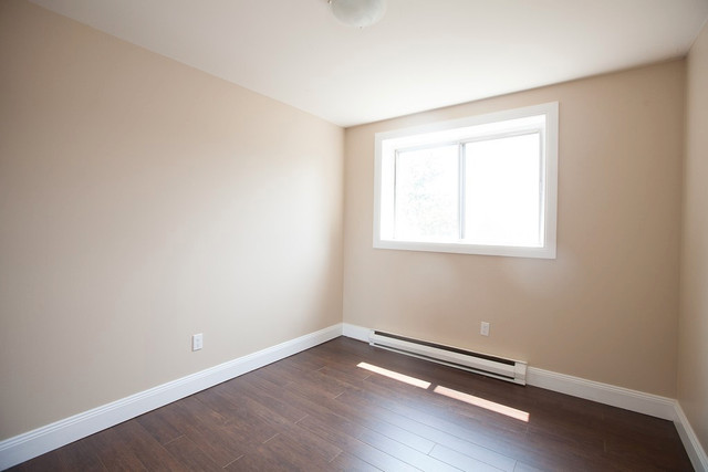 Your New Home Awaits:1 Bed Available at 181 Hillendale in Long Term Rentals in Kingston - Image 3