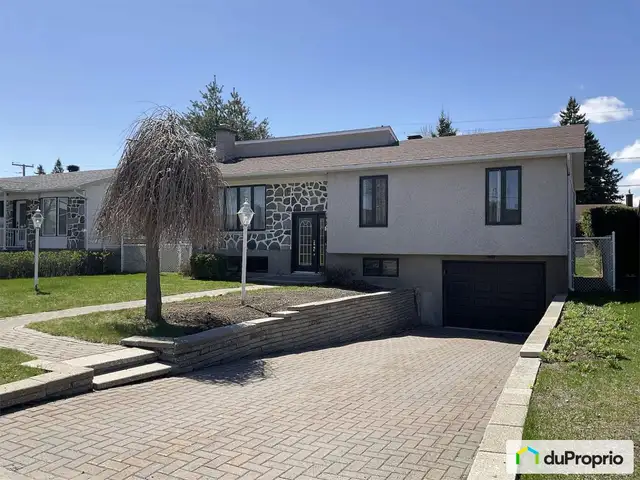 $535,000 - Bungalow for sale in Repentigny (Repentigny) in Houses for Sale in Laval / North Shore - Image 2