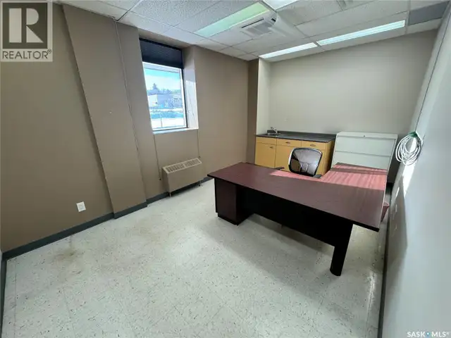 Unit 1W 77 15th STREET E Prince Albert, Saskatchewan in Commercial & Office Space for Rent in Prince Albert - Image 5