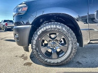 This Dealership Service Loaner Demo 2025 RAM 1500 Warlock 4x4 Crew Cab 57 Box has the 3.0L I6 Hurric... (image 5)