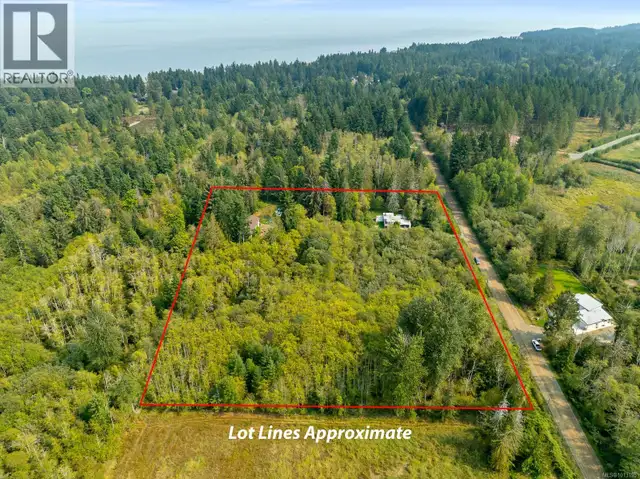 2180 SCHULZ Rd Black Creek, British Columbia in Houses for Sale in Comox / Courtenay / Cumberland - Image 7