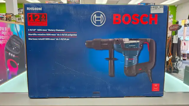 BOSCH 120v Corded 1-9/16" SDS Max Combination Hammer Drill - NEW in Other in Oakville / Halton Region - Image 2