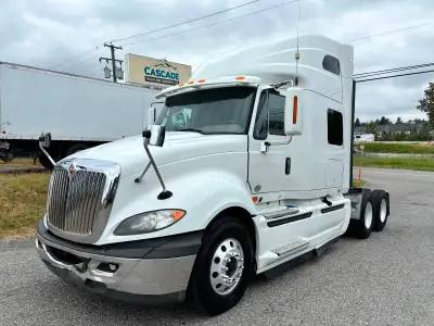 2017 International Prostar - 405,430 kms - sleeper - Automatic transmission, Eaton ultra shift 13 sp...
