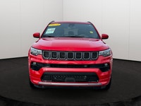 Experience the perfect intersection of legendary 4x4 capability and premium refinement in this sophi... (image 6)