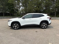 // ACCIDENT FREE!! // This used 2024 Chevrolet Trax RS FWD is a smart fit for daily life in Cayuga.... (image 9)