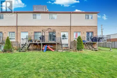 12 TORRANCE ROAD Toronto (Eglinton East), Ontario