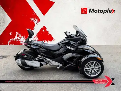 Motoplex St-Eustache SPYDER ST SM5 CAN AM SPYDER ST SM5 DOSSIER PASSAGER INCLUS GARANTIE PROLONGEE j...