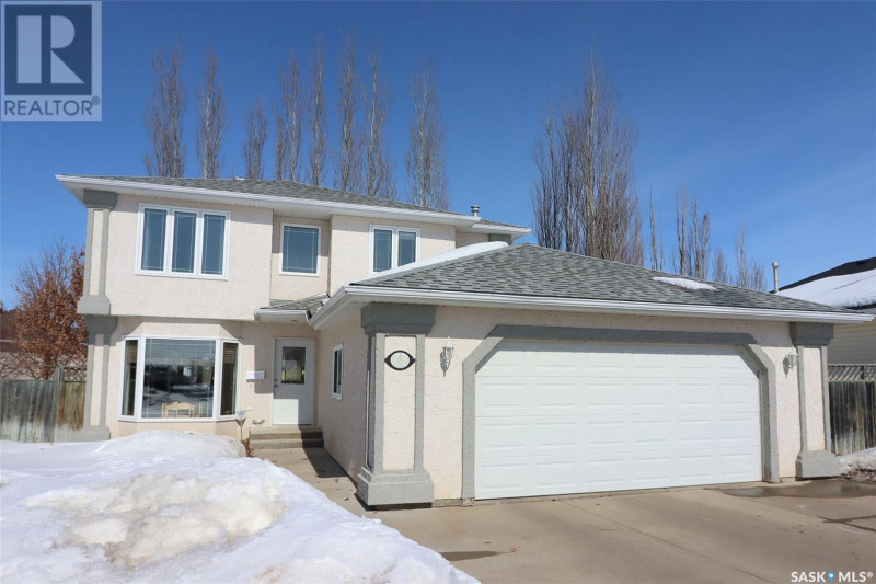 4 Meagher PLACE Prince Albert, Saskatchewan Houses for Sale Prince