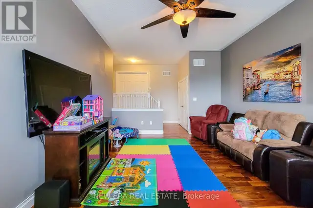 128 MONTREAL CIRCLE Hamilton (Winona Park), Ontario in Houses for Sale in Hamilton - Image 27
