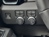 Engine: Duramax 6.6L Turbo-Diesel V8 B20-Diesel compatible L/100Km City: 0.0 L/100Km Hwy: 0.0 Safety... (image 9)