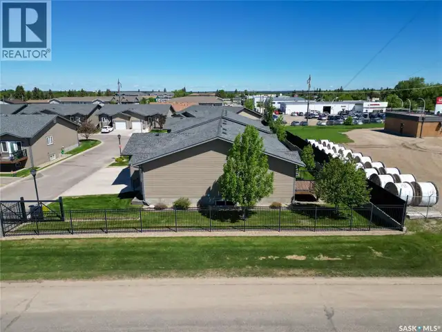 20 550 Southwood DRIVE Prince Albert, Saskatchewan in Condos for Sale in Prince Albert - Image 8