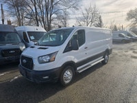 Perfect Auto CLEAN CARFAX - BUMPER TO BUMPER FACTORY WARRANTY - 3.5 L GAS - AWD - DIVIDER - BACK UP... (image 1)