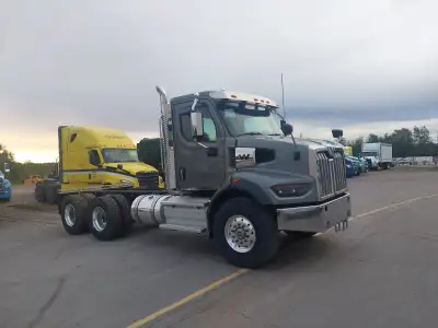 Welcome to Universal Truck & Trailer! Engine: CUMX12 Transmission: EATON FULLER FUL RTLO-18913A Hors...