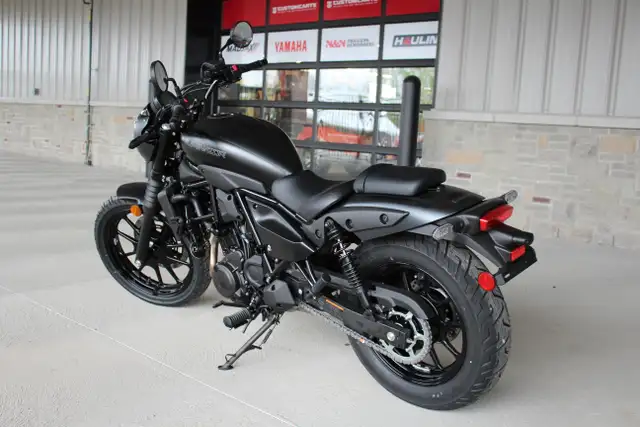 2025 Kawasaki ELIMINATOR 500 SE Motorcycle in Street, Cruisers & Choppers in Trenton - Image 4