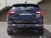 *One Owner, No Accidents, Excellent Condition, Low KM, AWD, BOSE, Panoramic Moonroof, Navigation, W*... (image 3)
