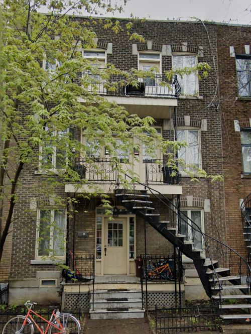 Un magnifique 3 1/2 sur le Plateau Mont-Royal et du secteur De Lorimier. Situé a quelque minutes de...