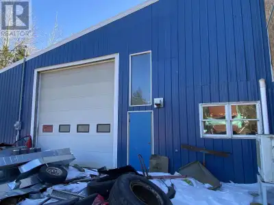 Large industrial warehouse (7695 +/- sq.ft.) for sale in Debert Industrial Park on 1.43 acres. Multi...