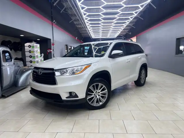 2015 Toyota Highlander XLE AWD 4dr XLE