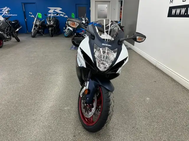 2025 Suzuki GSX-R600M5 GSXR600 - V6509NP - -No Payments for 1 Ye in Sport Bikes in Markham / York Region - Image 4