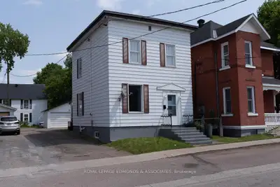 Calling all first-time home buyers and investors! Welcome to this 3-bedroom, 2-storey home with a de...