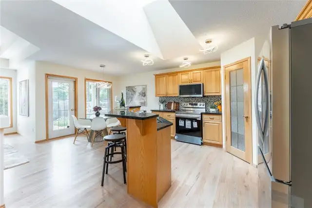 14 Linden Terrace Way Winnipeg, Manitoba62864758100481121