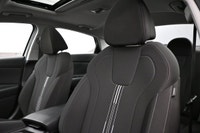 Sunroof, Bluelink, Apple/Android, LKA/Blindspot, Push button start and more!! Kijiji Engine: 4 Cylin... (image 6)