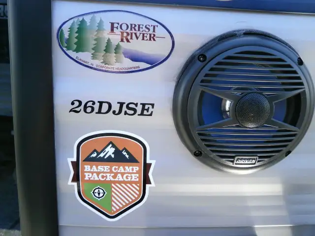 2024 FOREST RIVER GREYWOLF 26 DJSE!! BUNKS, LOADED, ONLY $31995! in RVs & Motorhomes in London - Image 4