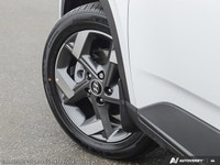 Crowfoot Hyundai, AMVIC Licensed Dealer This Hyundai Venue boasts a Regular Unleaded I-4 1.6 L/98 en... (image 8)
