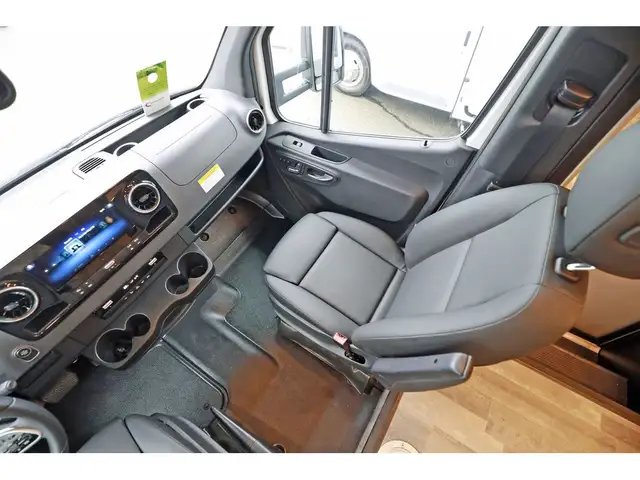 2024 Entegra Coach Qwest SE 24L + Moteur Mercedes Diesel in RVs & Motorhomes in Laval / North Shore - Image 28