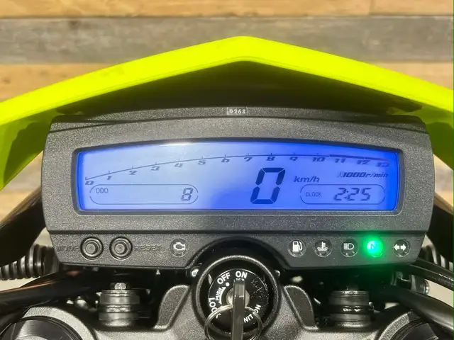 2023 Kawasaki KLX 300 SM - SUPER MOTARD + ONLY 8 KM + STREET LEG in Other in Ottawa - Image 10