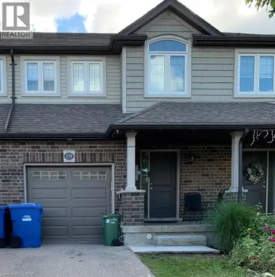 FOR LEASE* Fabulous Freehold Townhome located in the South End of Guelph close to shopping, schools,...