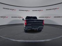 // ACCIDENT FREE!! // Take on the road with confidence in this 2022 Chevrolet Silverado 1500 LT Trai... (image 6)