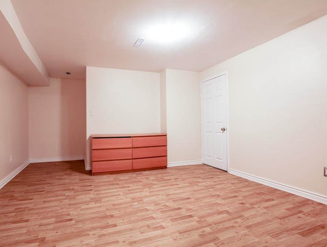 1 Bedroom Legal Basement Apartment for Rent. Lisgar, Mississauga in Long Term Rentals in Mississauga / Peel Region - Image 7