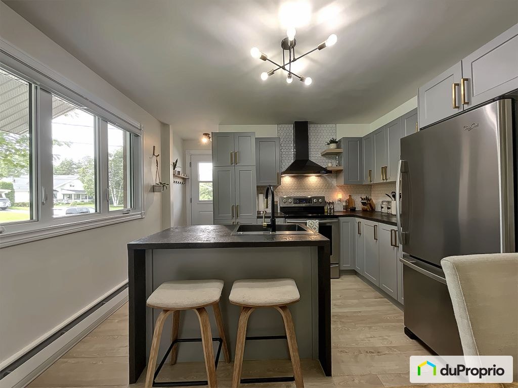 $321,000 - Bungalow for sale in Chicoutimi (Chicoutimi-Nord) — photo 2